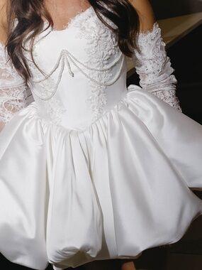 Aston Bridal Darbi Mini and Beaded Lace Gloves